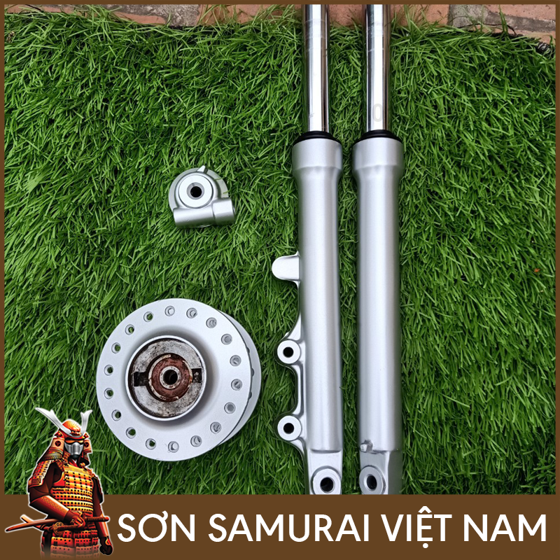 Sơn samurai 124 - chai sơn màu bạc sơn xịt samurai