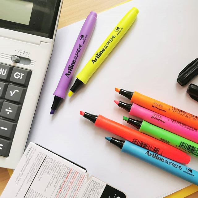 Bút dạ quang Artline Supreme EPF-600