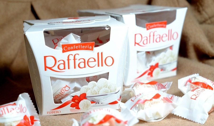 Chocolate bọc dừa hạnh nhân Raffaello - EDS