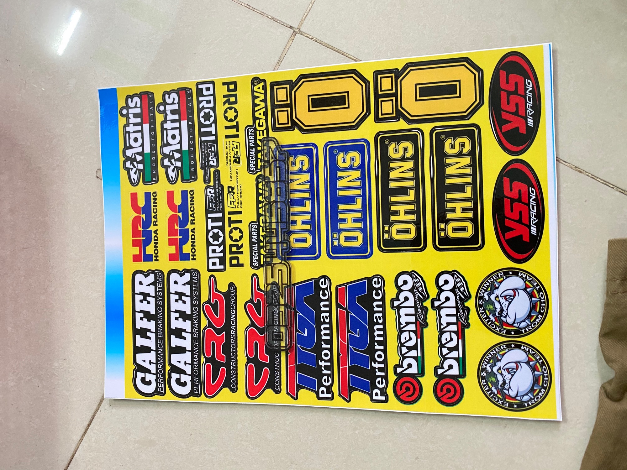 Logo Sticker giấy vàng dán trang trí xe máy