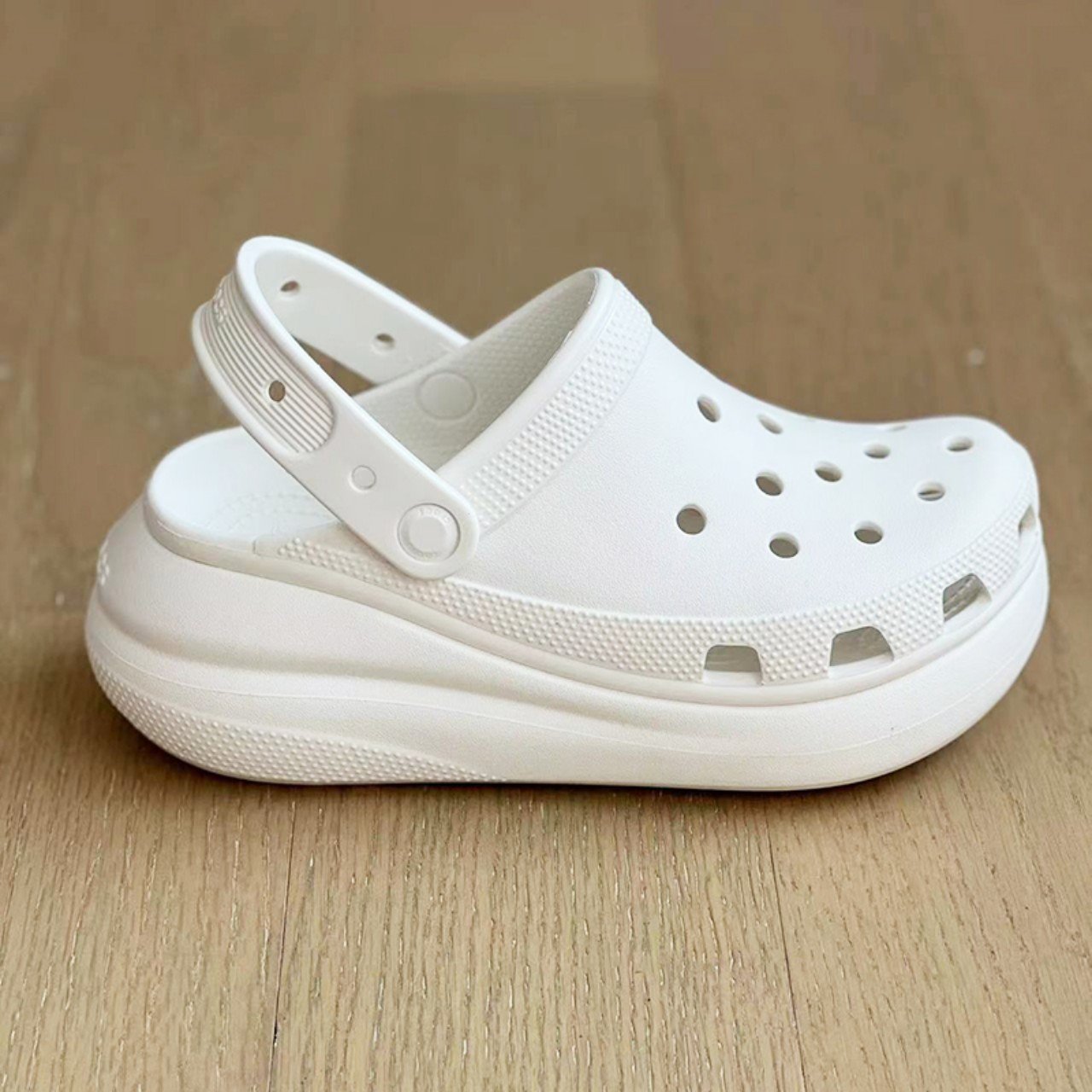 Dép sục đế cao 6cm crocs classic crush cutie clog cho nữ