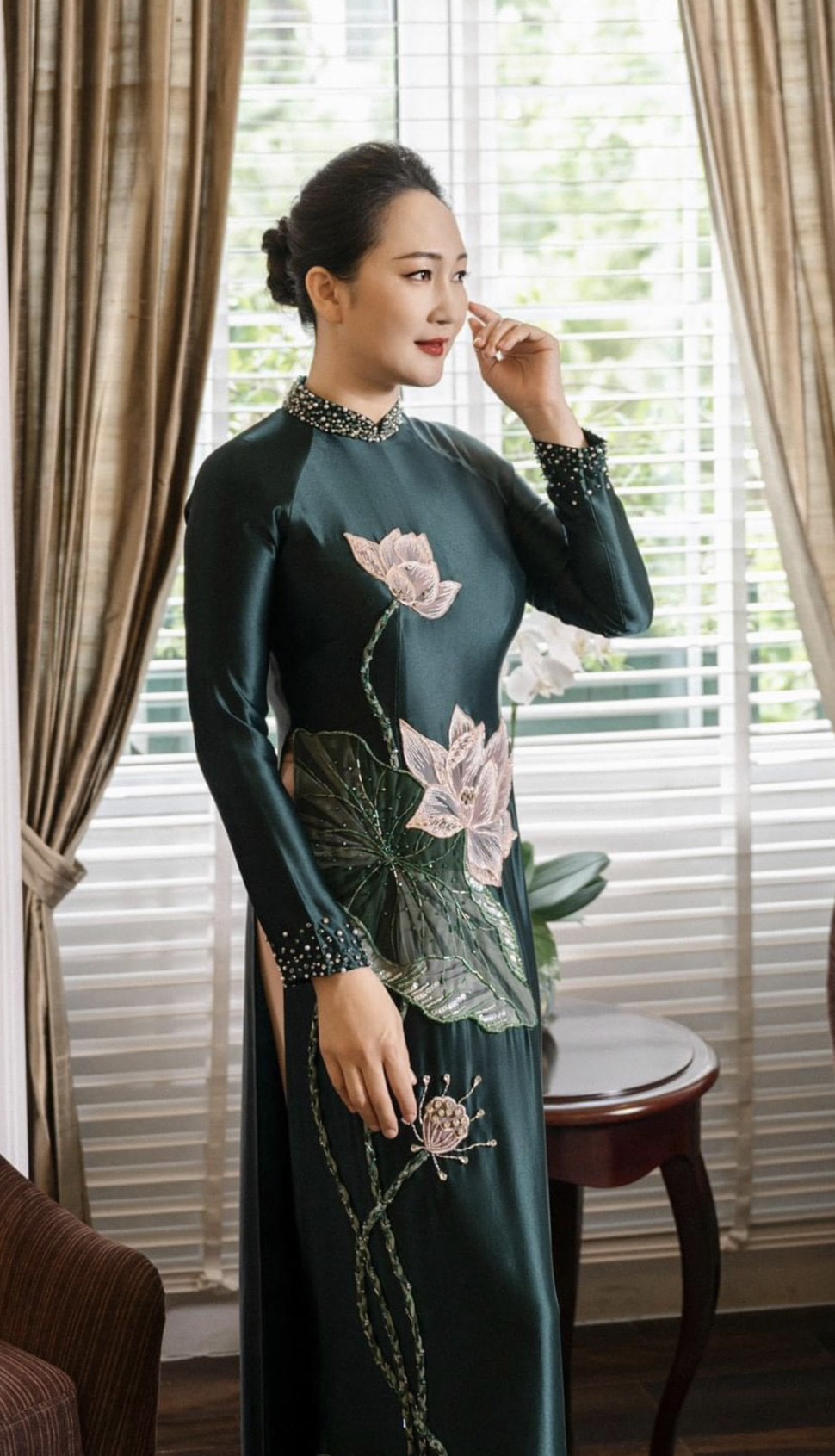 (ảnh thật)bộ hoa sen cao cấp trang trí áo dài