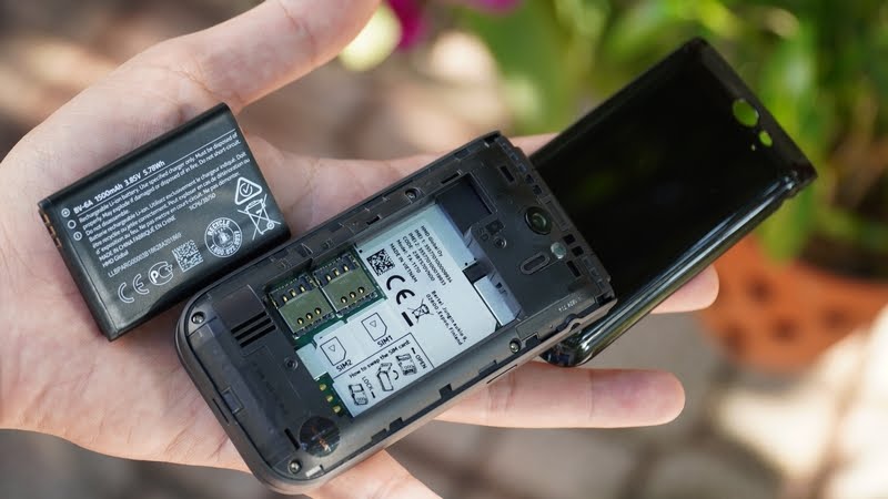 điện thoại nắp gập, Nokia 2720 Flip (mẫu mới 2020)
