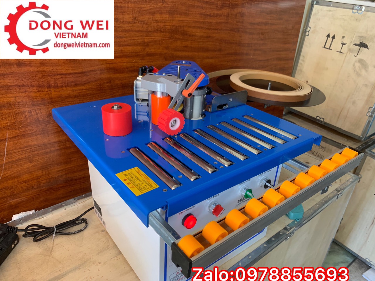 Máy dán cạnh2 Cn DW550 thiết kế đặc biệt