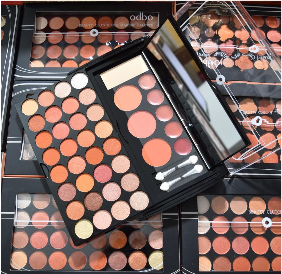 Phấn Mắt 2 Tầng Odbo Beauty Clutch Pro MakeUp Palette
