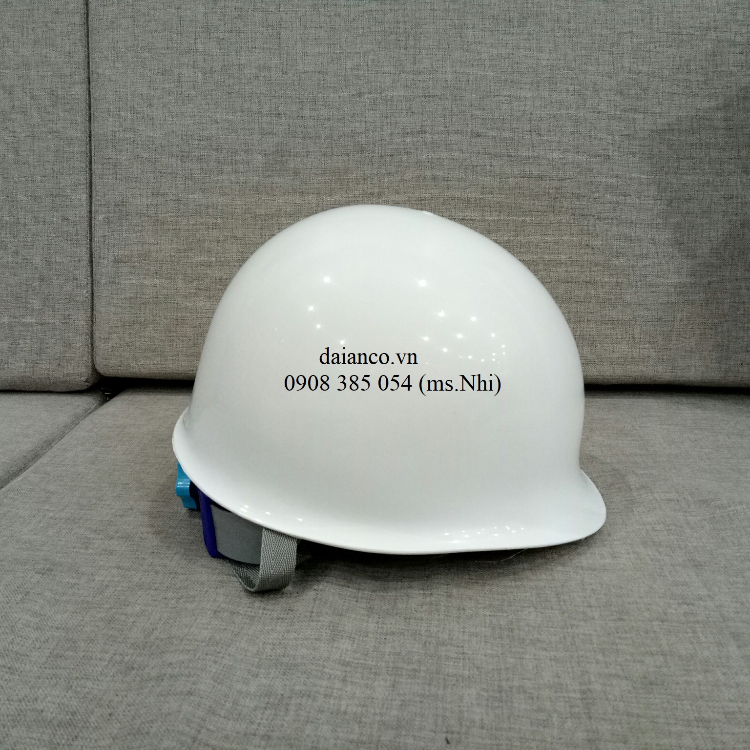 Nón bảo hộ kiểu Nhật Bản, chống va đập và khóa vặn điều chính tiện lợi- Màu trắng- Hình thật