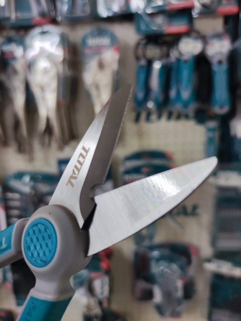 [HCM]Kéo thợ điện 145mm THT1155871