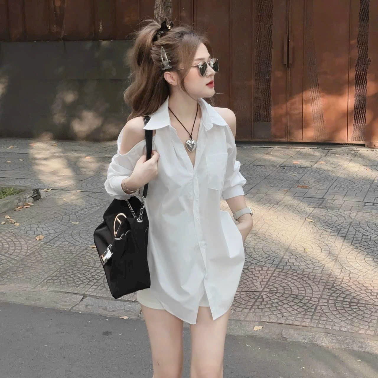 Sét bộ nữ mặc đi chơi thời trang áo sơmi chất lụa tay dài hở vai mix quần đùi cotton lạnh mát mẻ