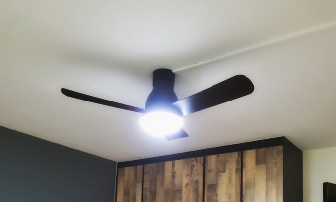 Quạt trần KDK U48FP Đen