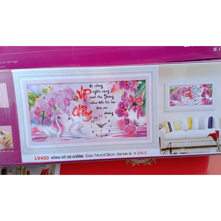 Tranh đính đá đồng hồ vợ chồng lv490-74x38cm