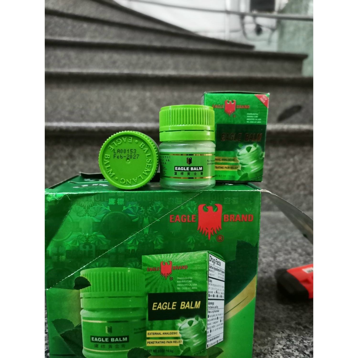 Dầu cù là xanh con ó eagle balm 20g - singapore