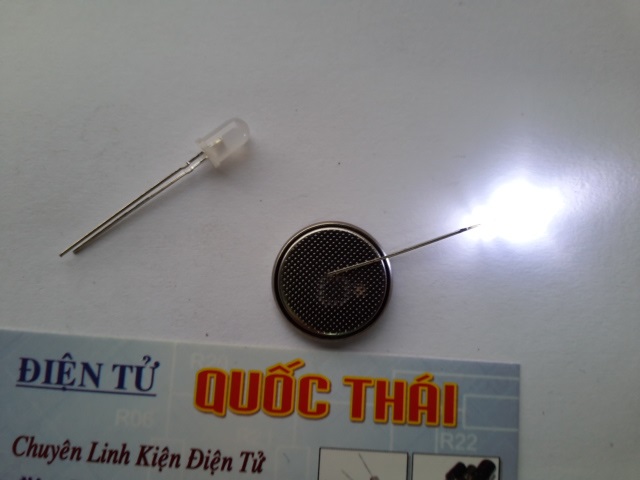 Combo 10 led siêu sáng đục màu trắng 5mm