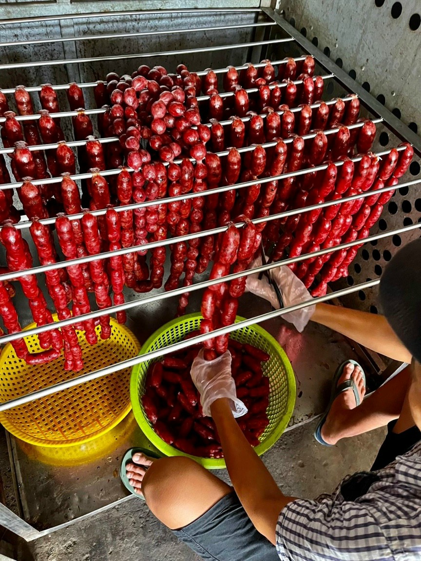 500G LẠP XƯỞNG TƯƠI THƠM NGON