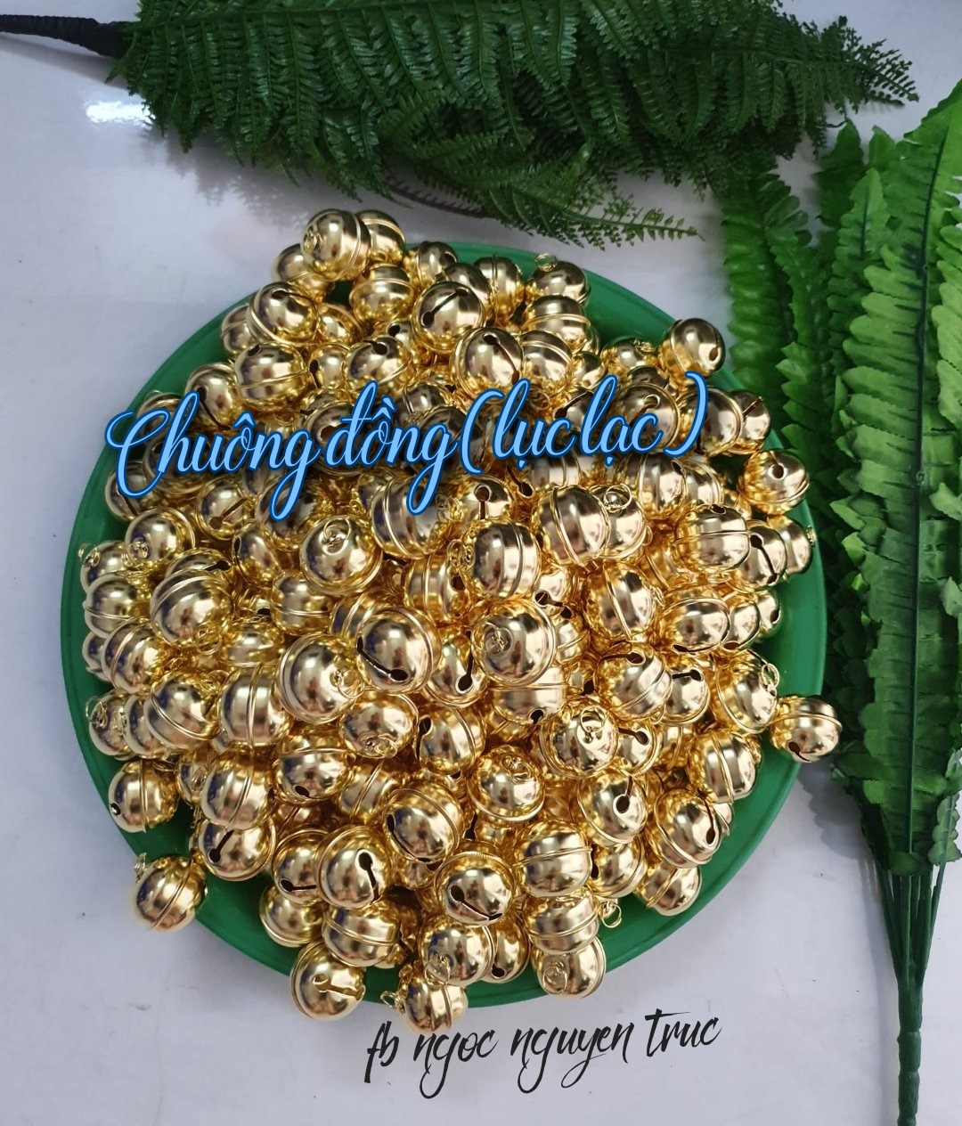 4 QUẢ  CHUÔNG ĐỒNG