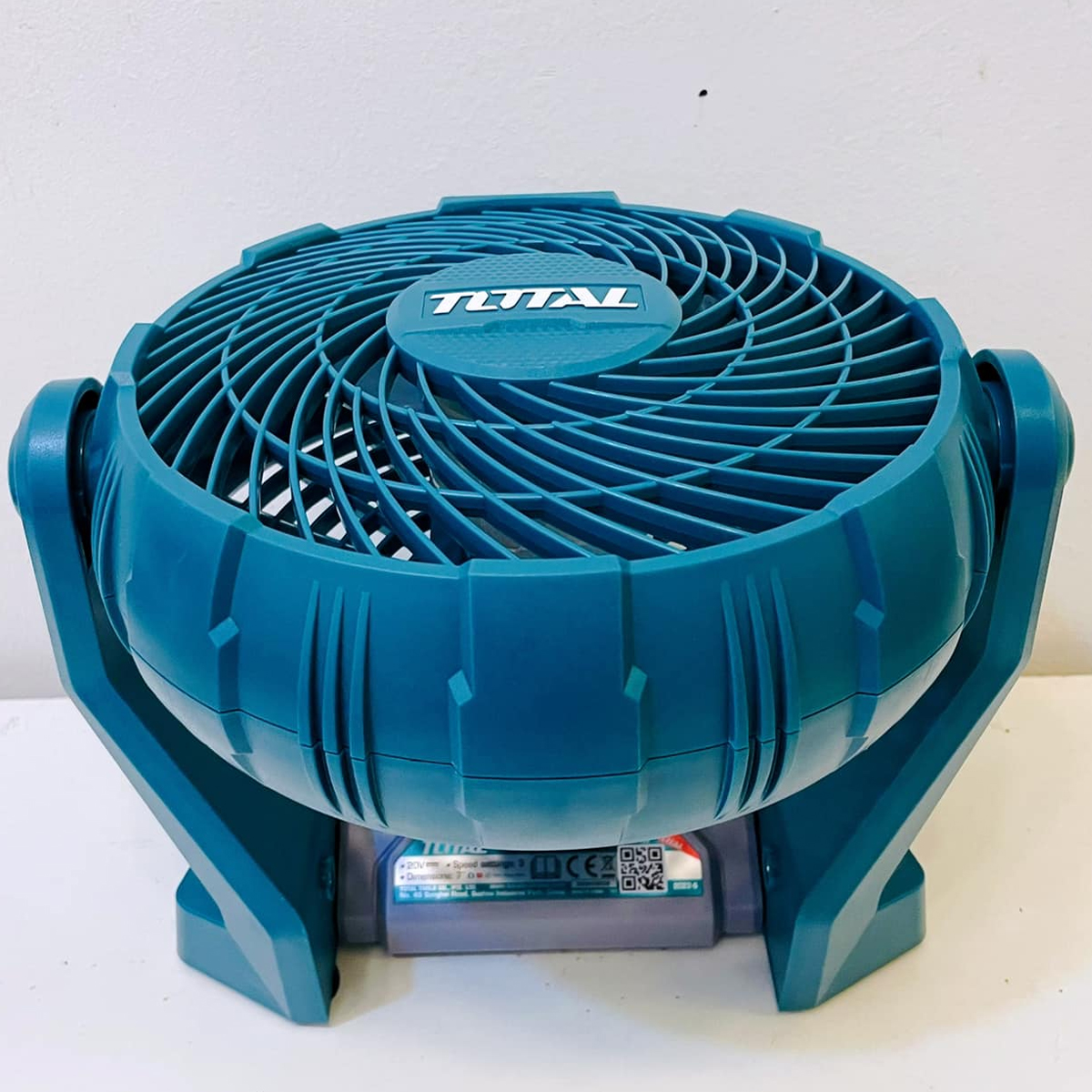 Quạt máy dùng pin Lithium 12V TOTAL TFALI1207