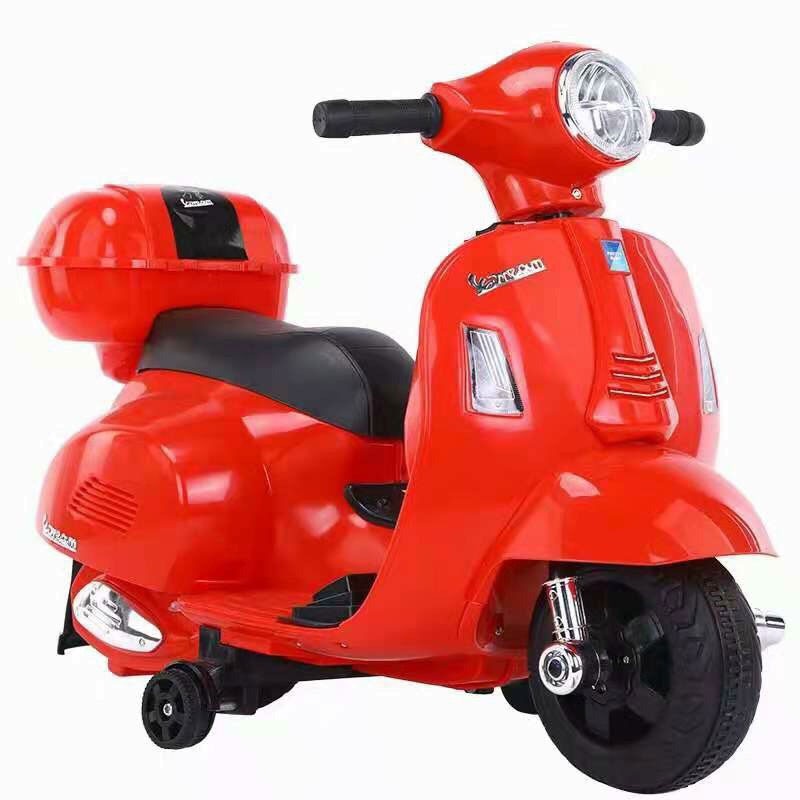 Xe máy điện Vespa có thùng để đồ cho bé