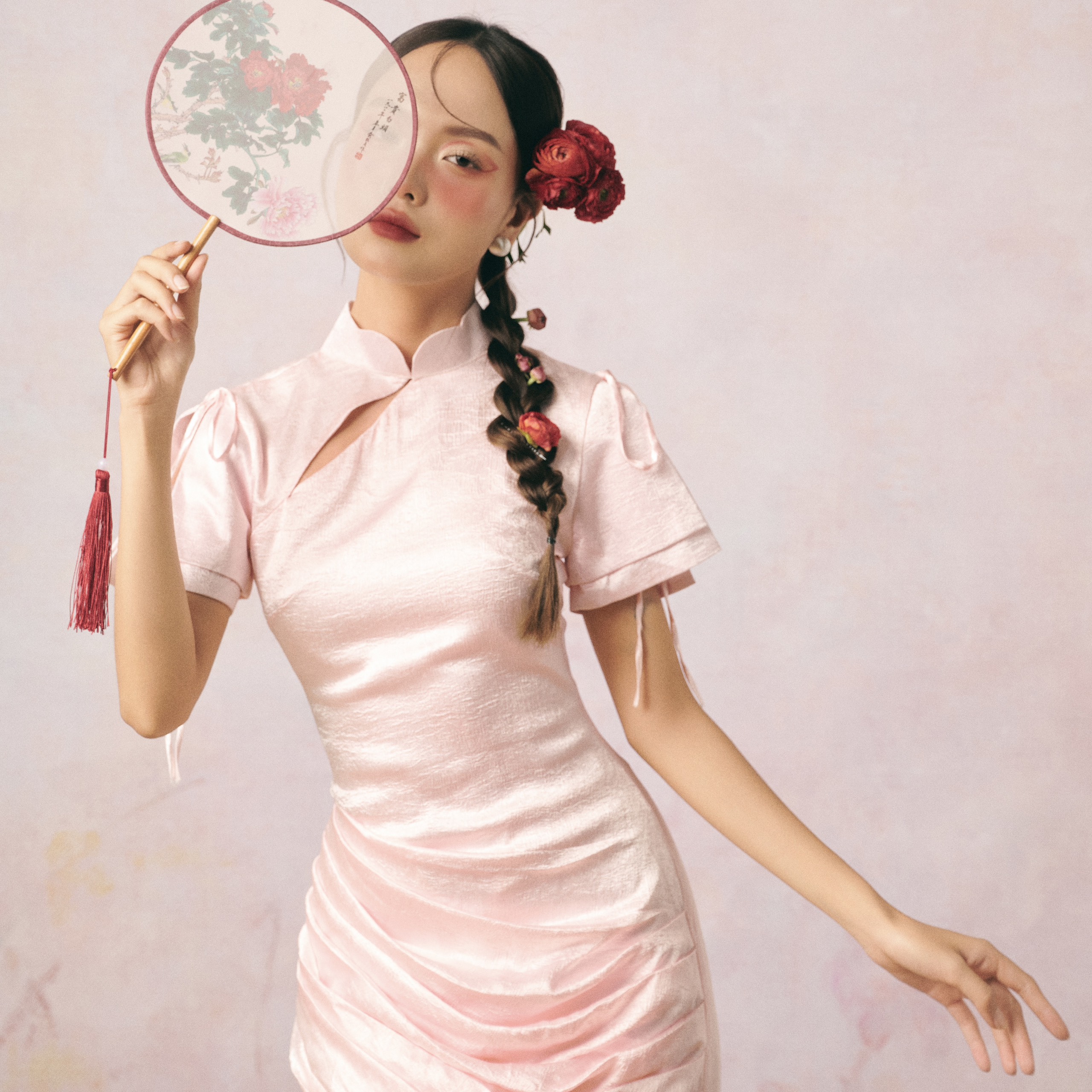 ÁO DÀI SEN lụa nhún thân tay xẻ INTO EIGHT thiết kế