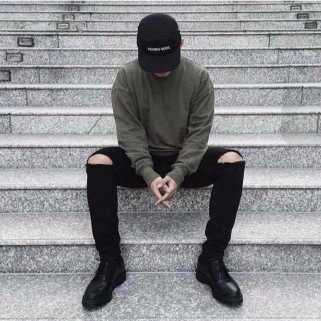Quần Jean Nam Đen Trơn RÁCH GỐI