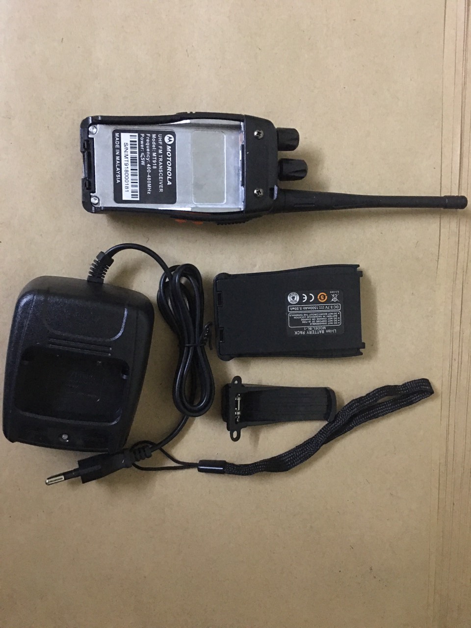 Bộ 5 Bộ đàm Motorola MT918