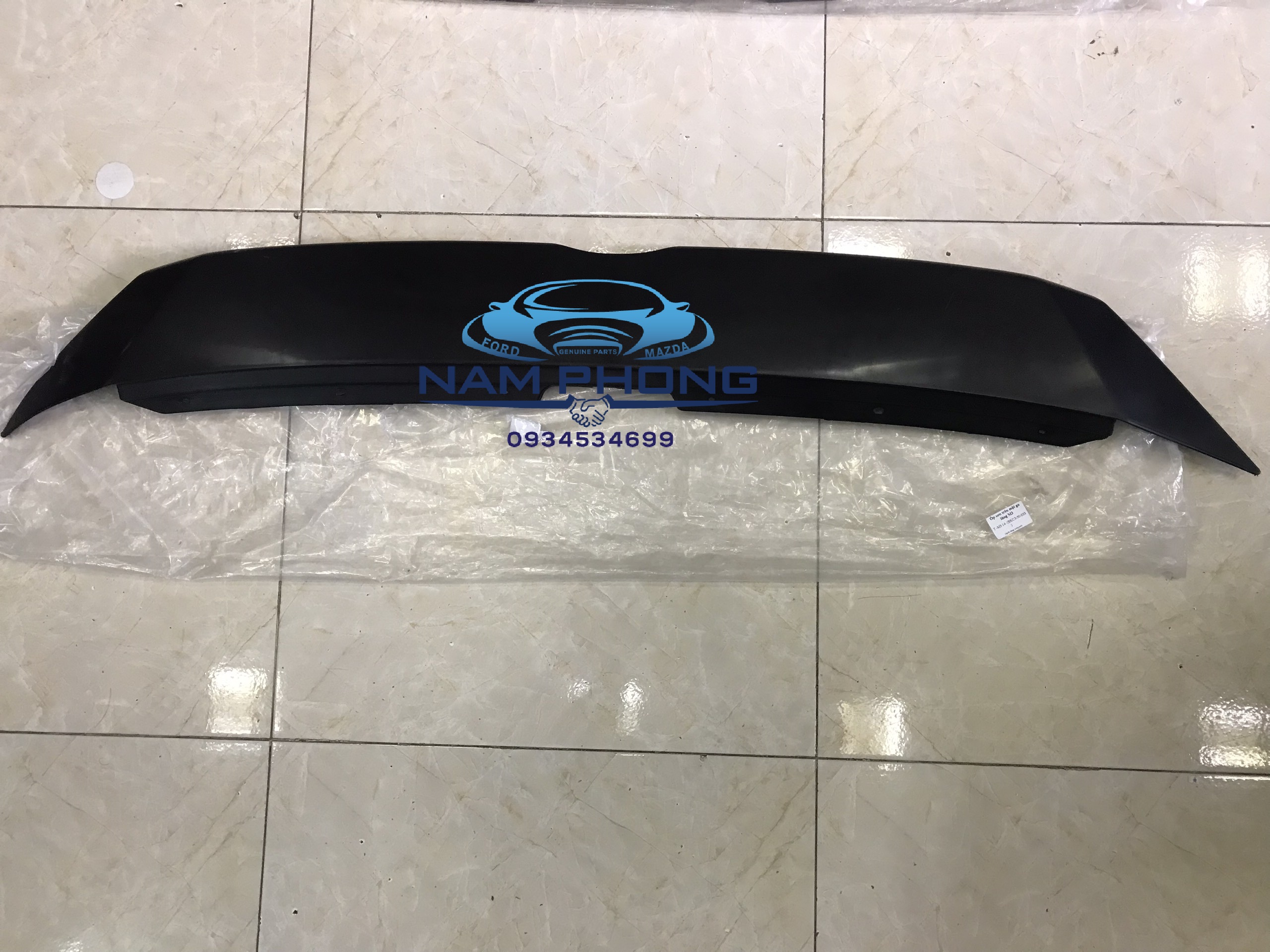 Ốp trên mặt ca lăng mazda 3 16 sơn ld - bkc350033