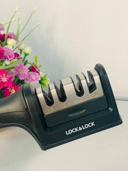DỤNG CỤ MÀI DAO 4 RÃNH LOCK&LOCK - CKK114
