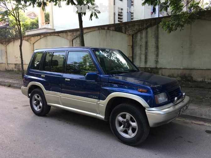 Suzuki Vitara Rear Trunk Support