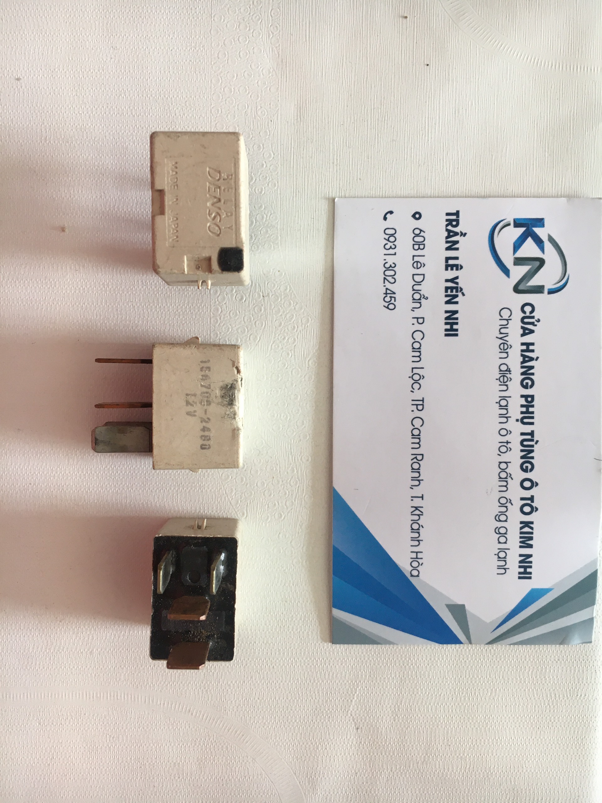 RELAY (ROLE) 4 chân 12V (Hàng bãi)