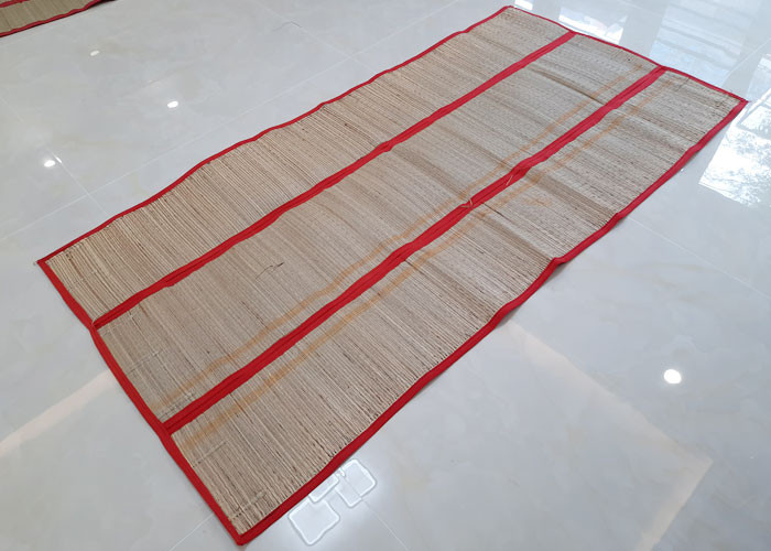 Chiếu cói xếp thường
