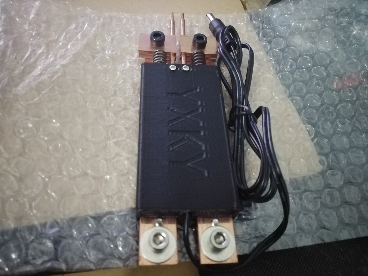 Tay Hàn Điểm Cell Pin Cân Lực
