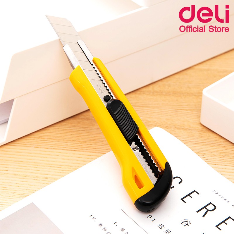 Dao rọc giấy Deli 2042 (loại dao to)
