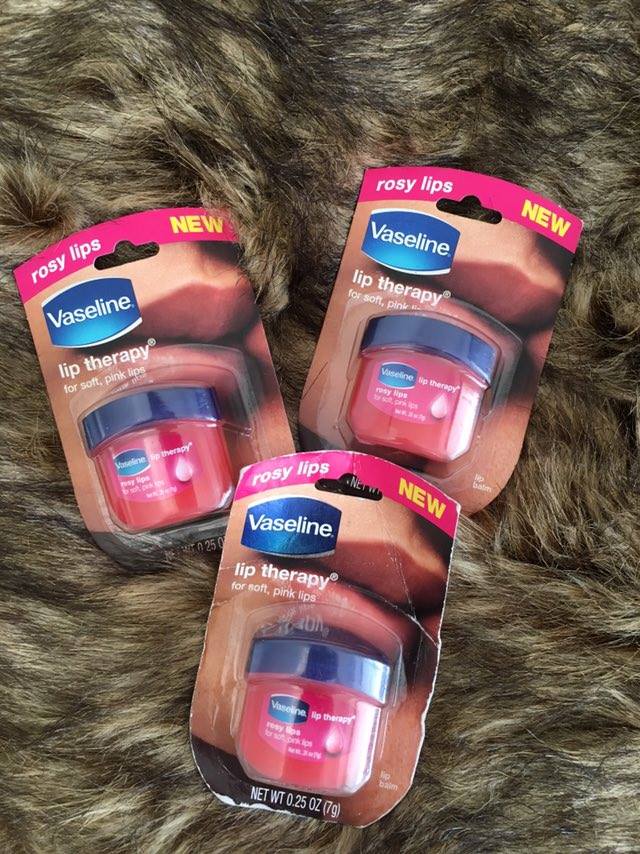 Son dưỡng môi Vaseline Lip Therapy 7g ( Màu Hồng)