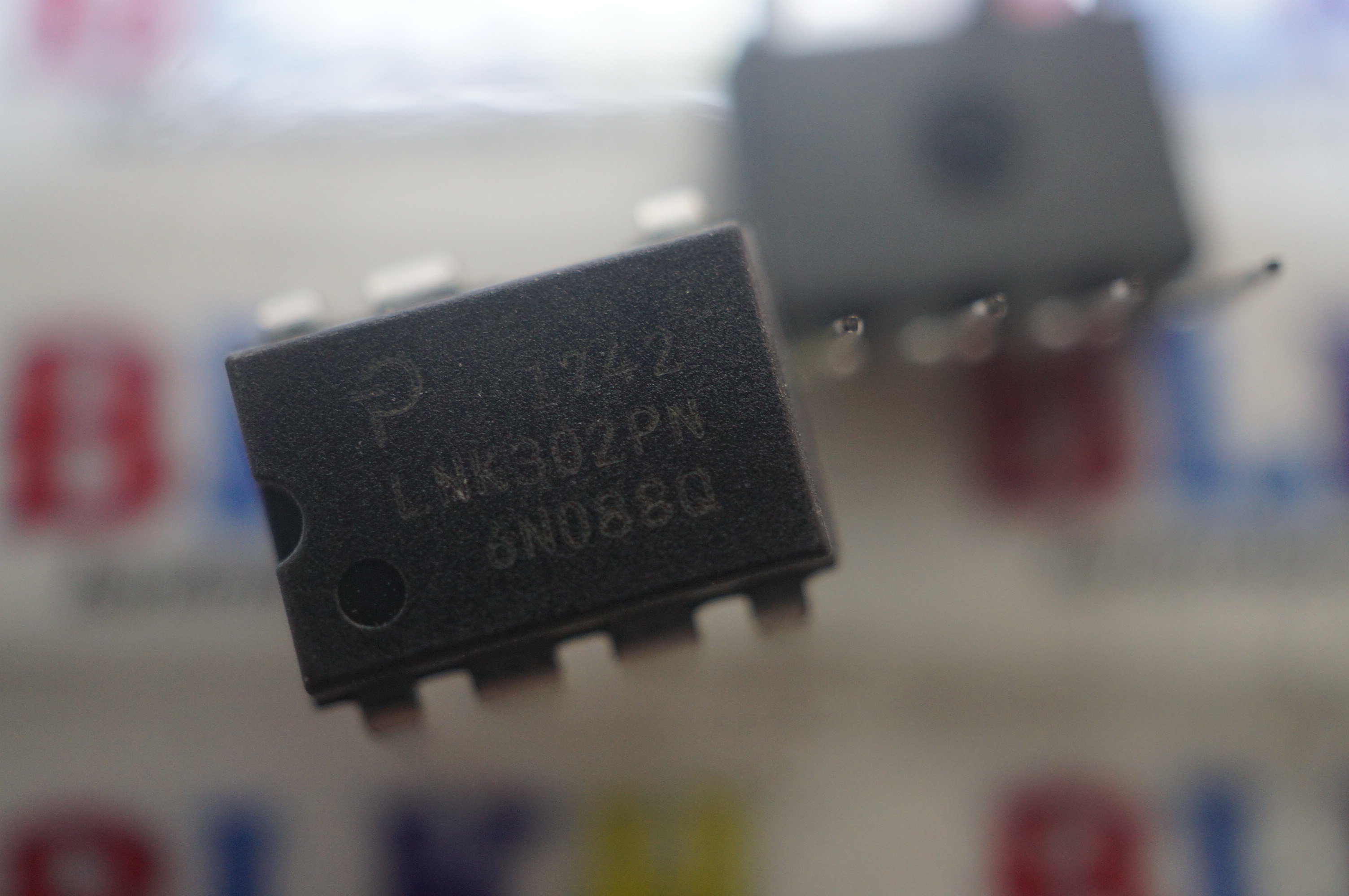 2 IC nguồn LNK302PN LNK302 DIP-7 chính hãng Power Integrations