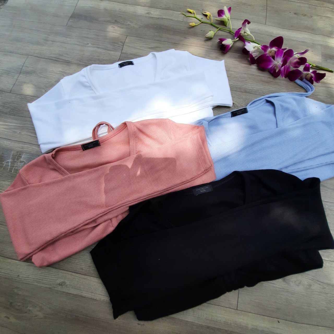 ÁO CROPTOP RÚT DÂY TAY DÀI a2
