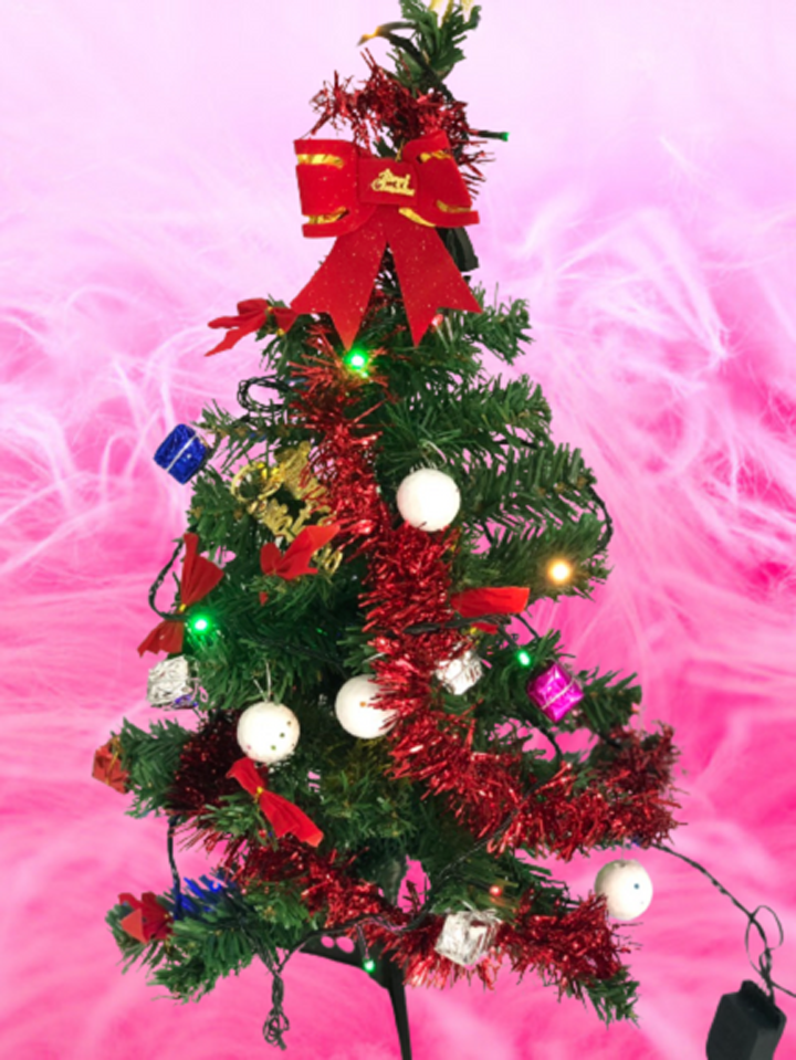 Cây thông Noel mini để bàn trang trí giáng sinh