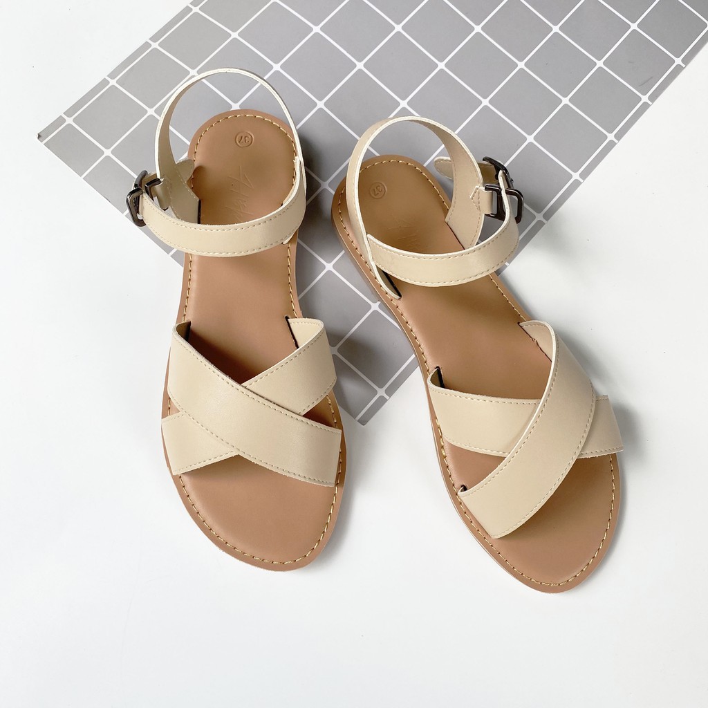 Sandal nữ đế bệt cao 1cm đi học mũi tròn quai hậu chéo có Bigsize HISHOO
