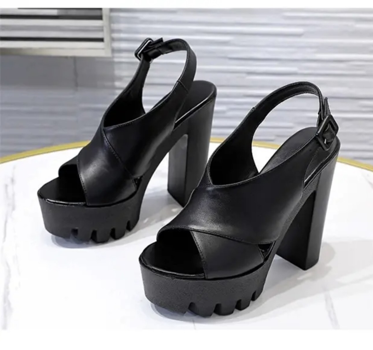 GIÀY SANDAL CAO GÓT QUAI KHOÉT CHÉO 14P