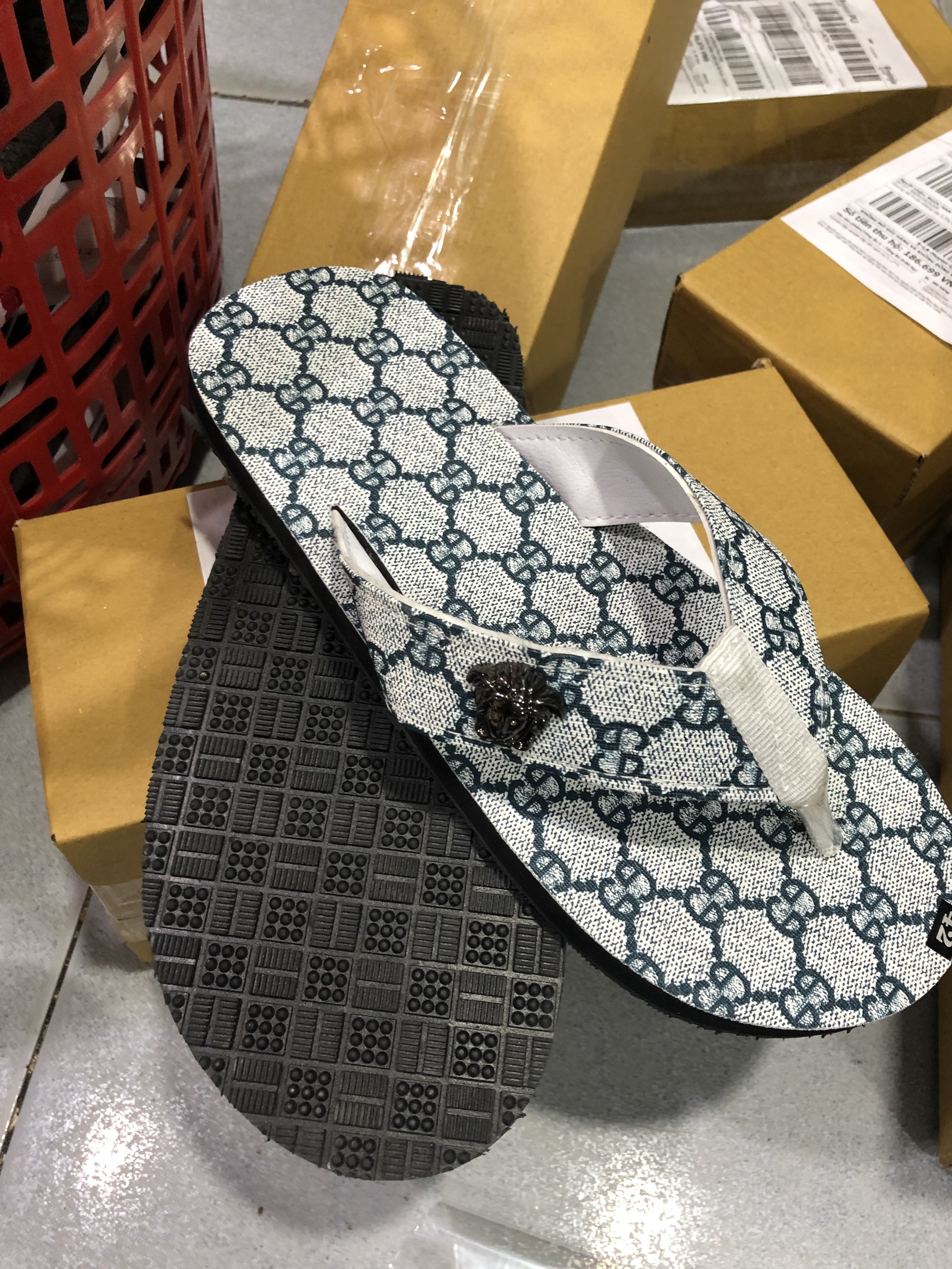 [MIỄN PHÍ SHIP] Sandal Nam Dép Kẹp Nam, Sandal Thời Trang Dép Nam Đẹp Hot Nhất Màu xành GG (ẢNH THẬT 100%) Full Size 30-44 Nam nữ