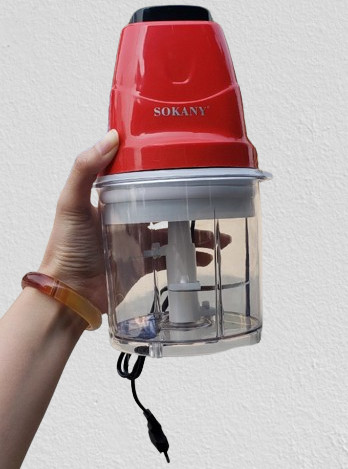 Máy xay thịt cá, nước đá, xay rau củ, xay đá sokany 06009 200w thiết kế 1 nút nhấn trên nắp với các cơ chế an toàn