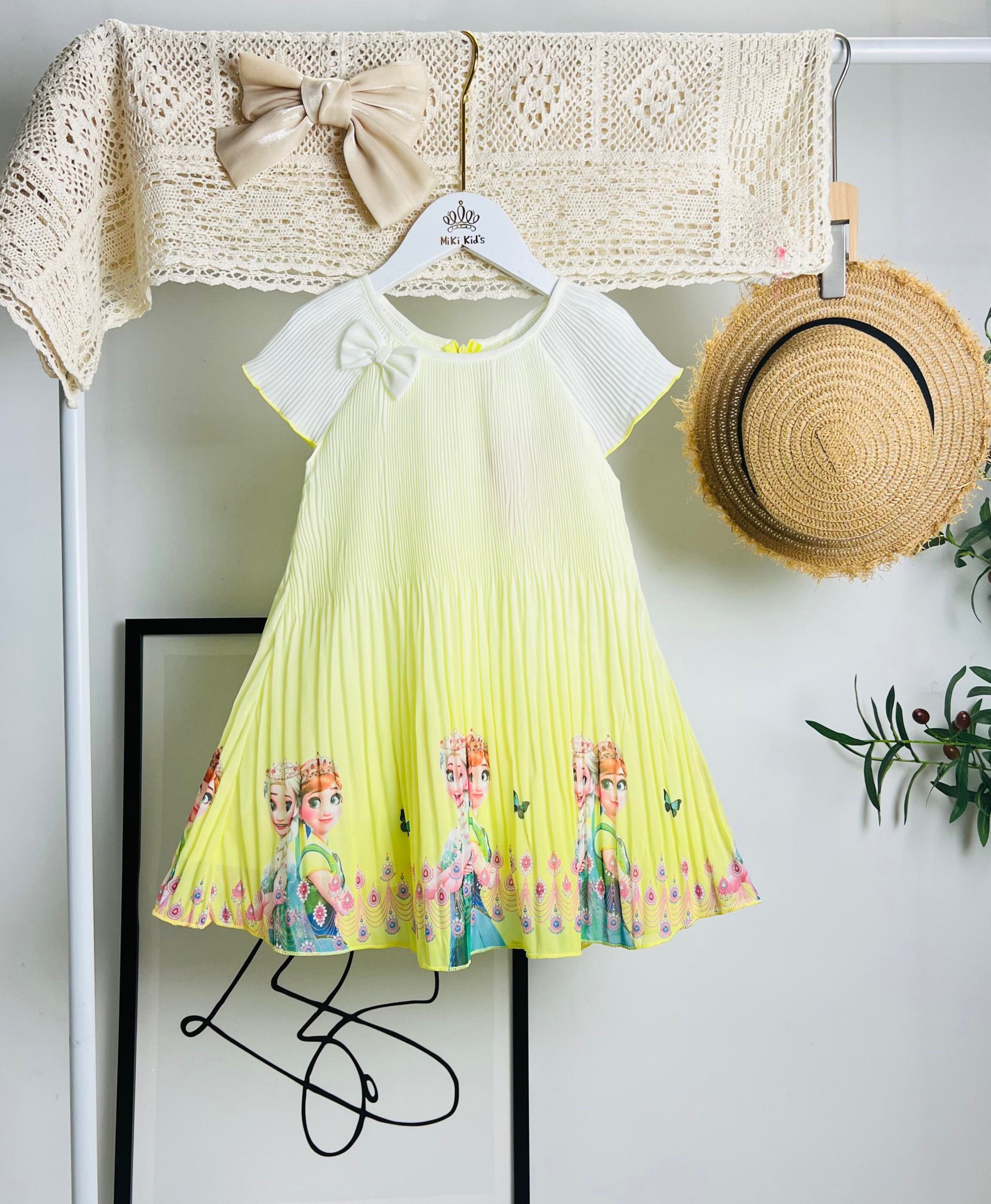 [NEW ARRIVAL] ĐẦM DẬP LY ELSA SIÊU XINH