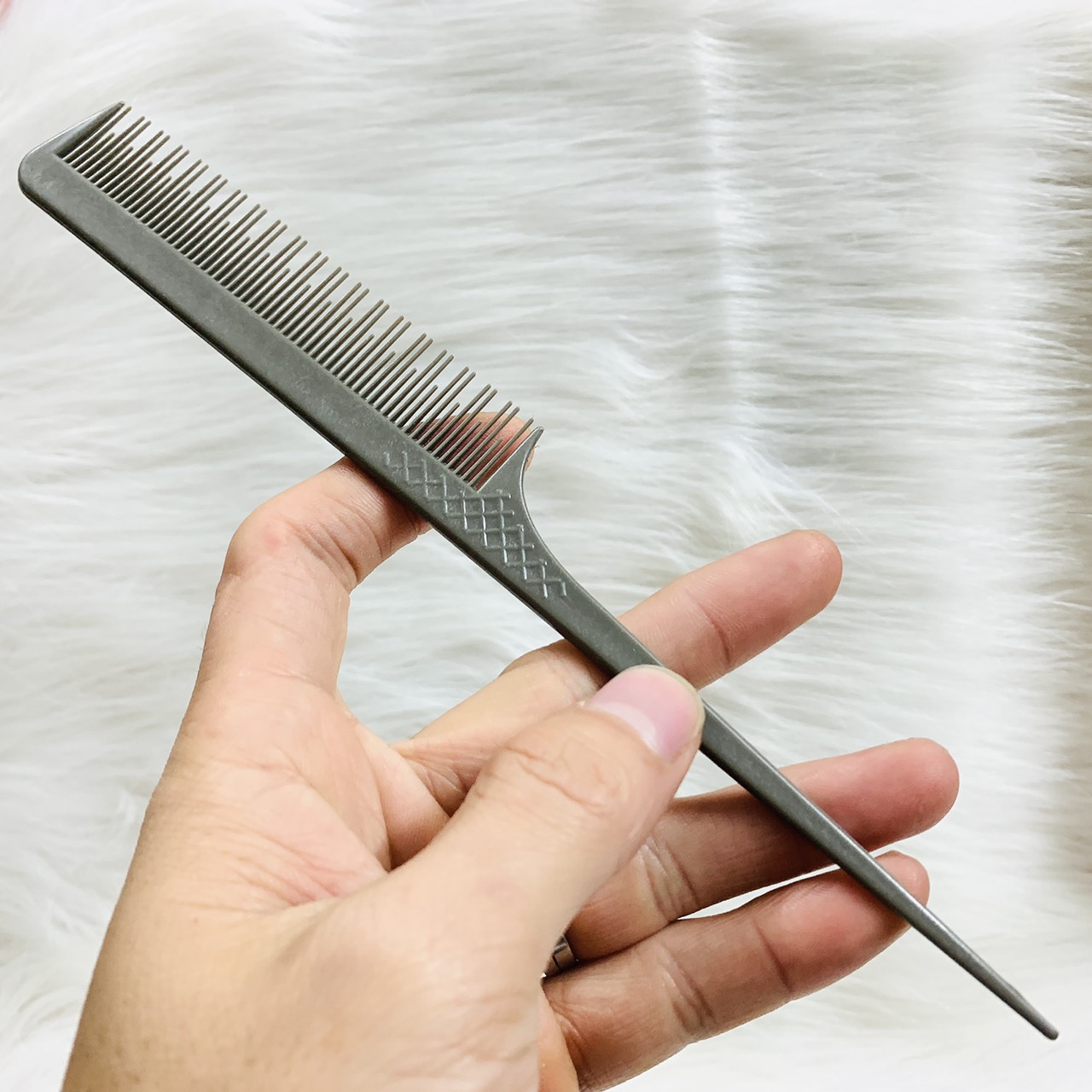 Lược Chia Tóc Nhựa Carbon Toni&Guy 0712