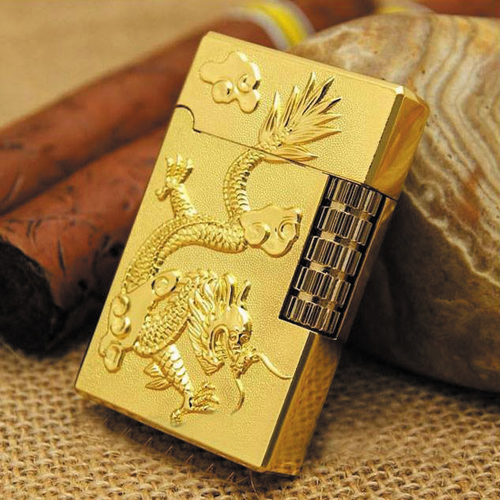 HỘP QUẸT CHẠM KHẮC RỒNG VÀNG