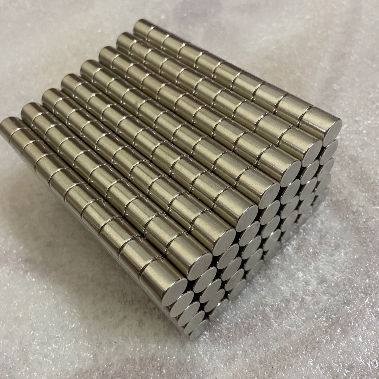 Permanent magnet force super strong suction size 10x10mm