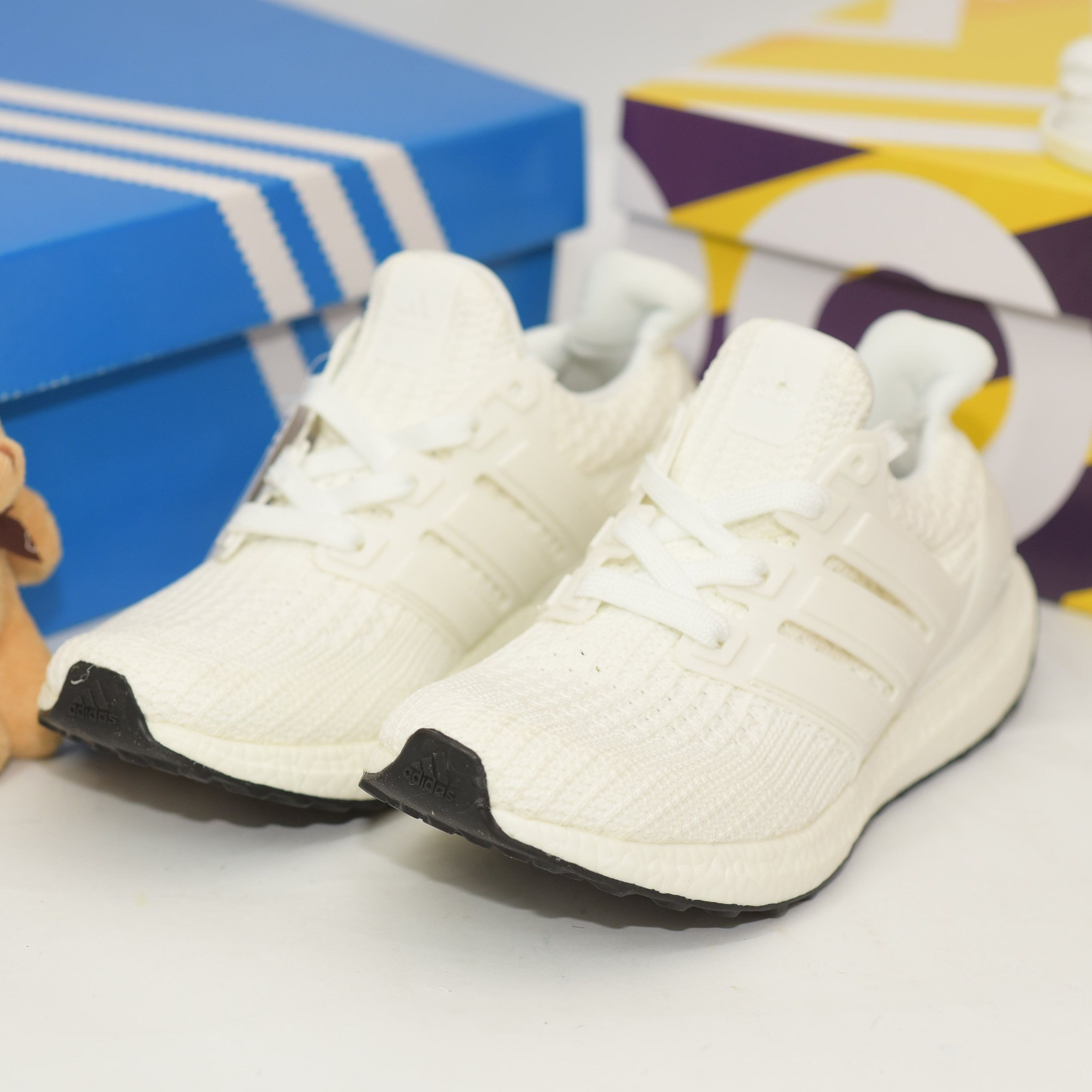 [Siêu Sale] Giày Sneaker Nam Nữ Ultraboost 4.0 Trắng (Fullbox+ Tặng hộp bảo vệ box)