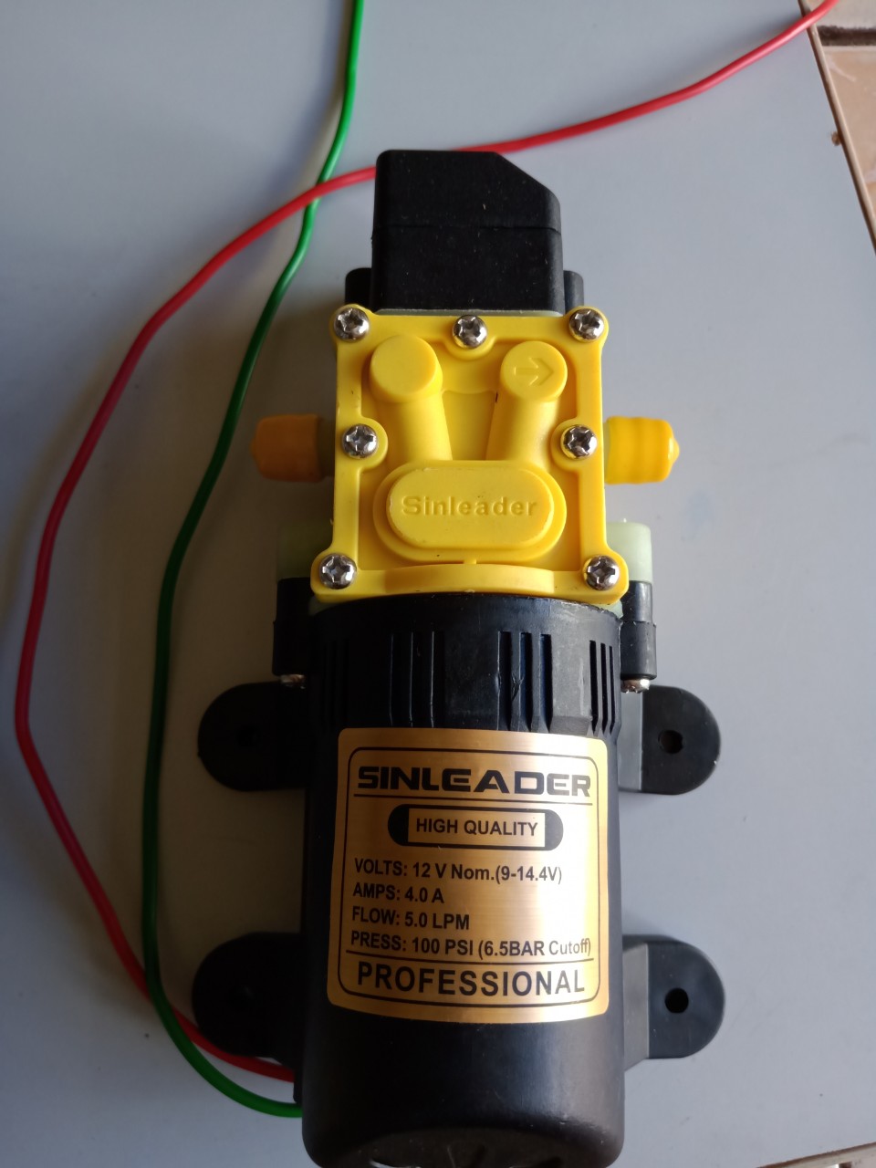 Bơm tăng áp mini 12V Sinleader đơn phun sương tưới lan