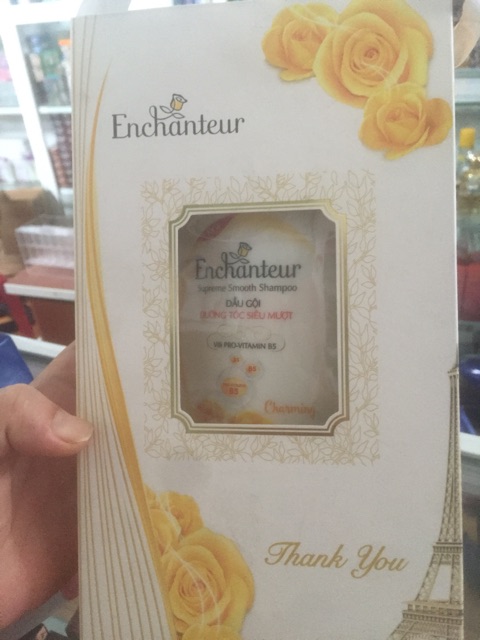 Dầu gội Enchanter siêu mượt 650g