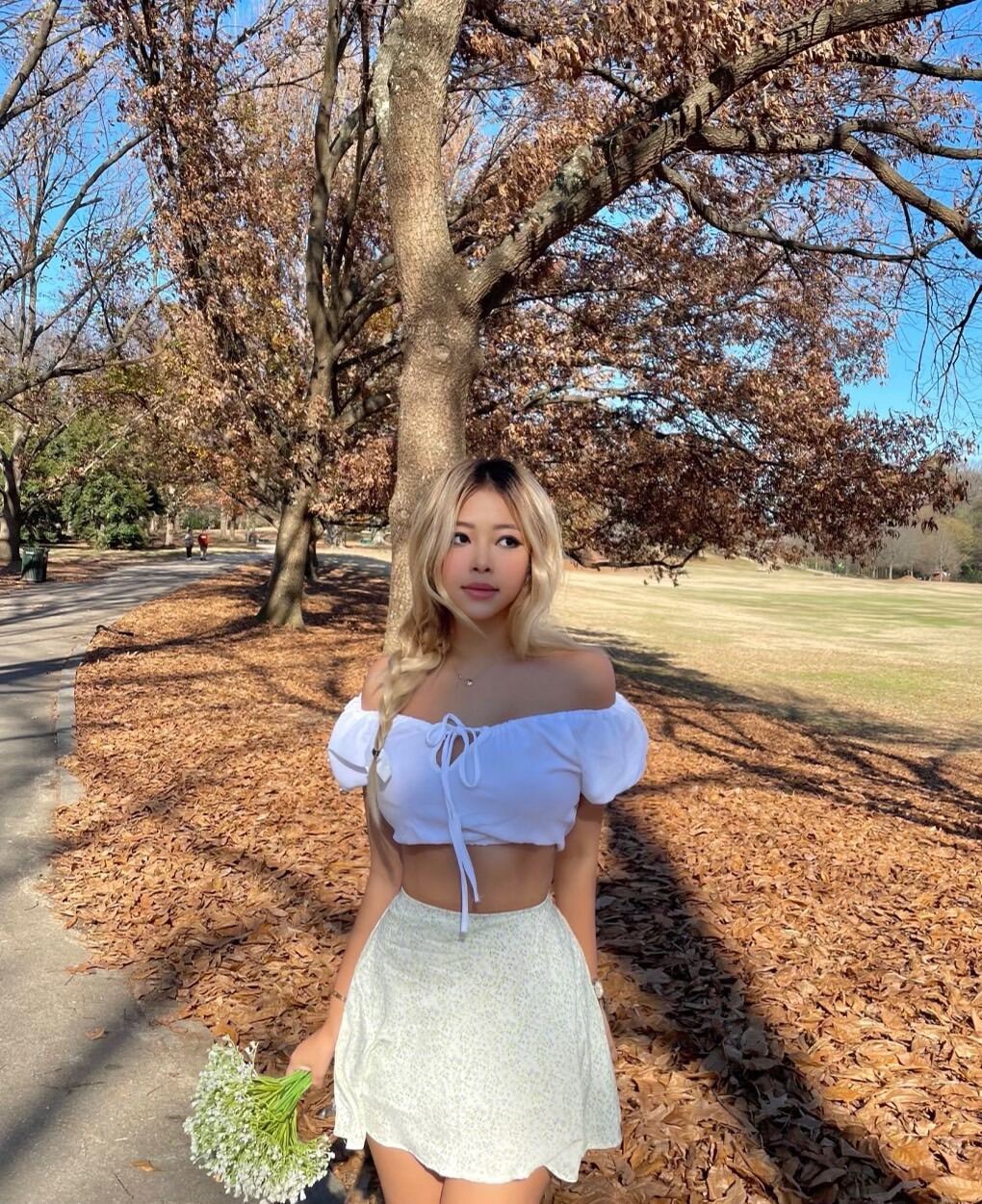 [VOUCHER 12%/149K] Áo croptop đũi MONÁ - CLOUD