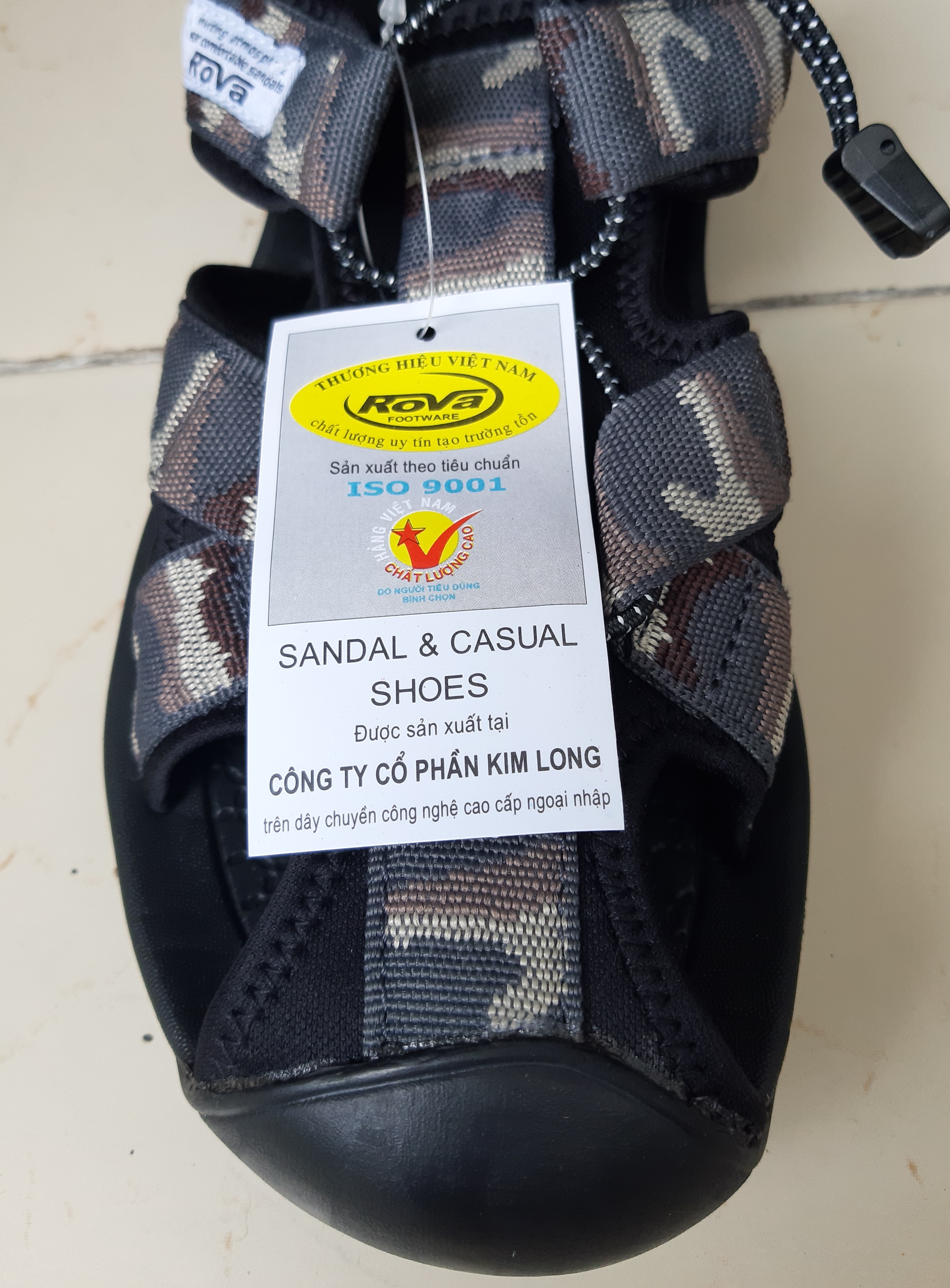Giày sandal bít mũi Rova 626