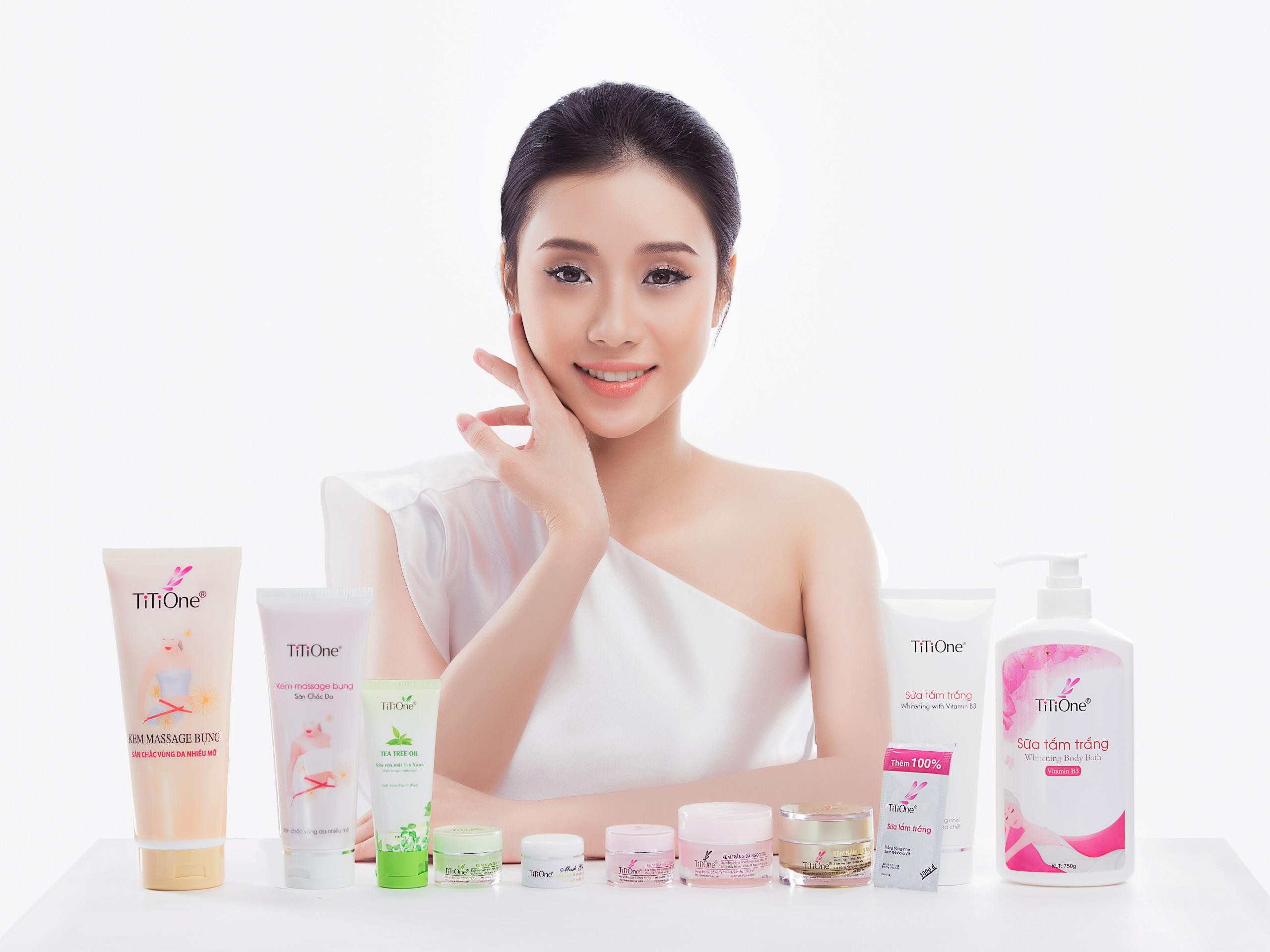 Sữa tắm trắng da toàn thân TiTiOne 750g