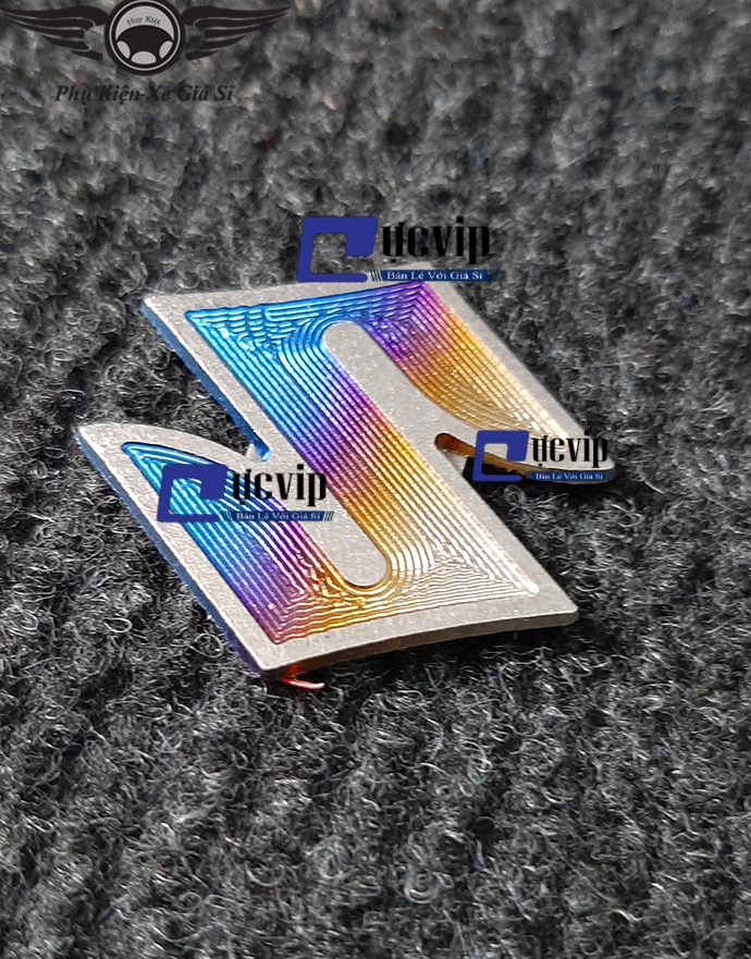 Tem Logo Chữ Suzuki Nhí Titan MS2804