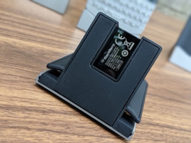 [LaoHac Store] Dock sạc BlackBerry Porsche Design 9981